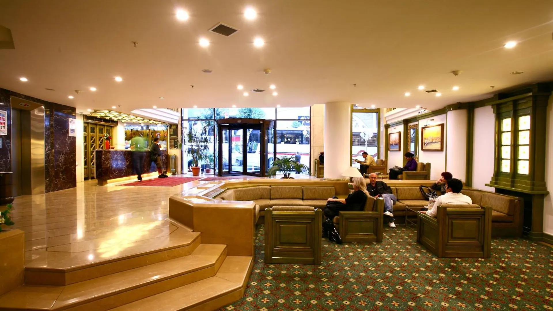 Istanbul Royal Hotel