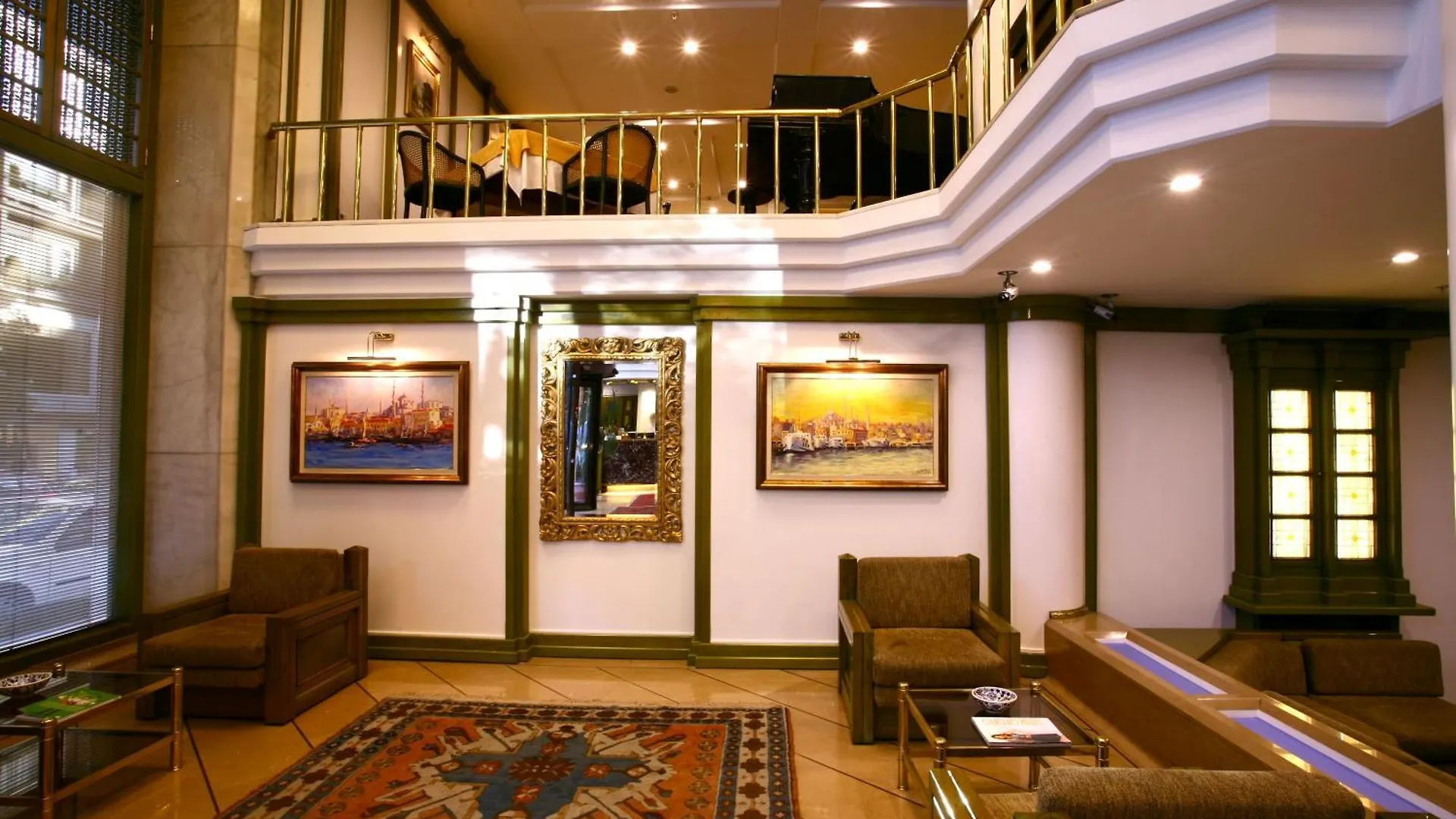 Istanbul Royal Hotel 4*,
